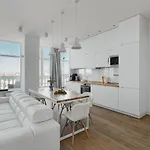 Royal Sky Daire Odessa